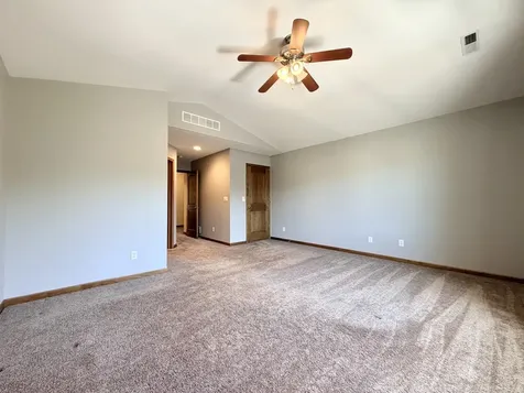 1354 Ridge Drive Sycamore IL 60178