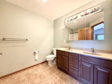 1354 Ridge Drive Sycamore IL 60178
