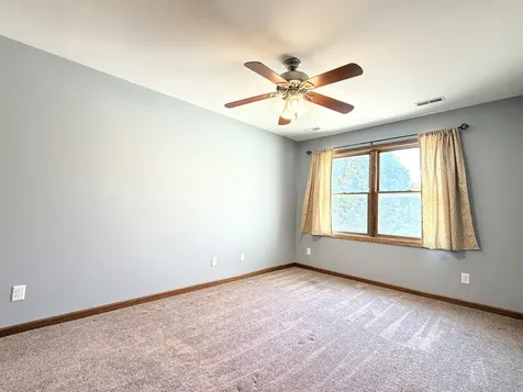 1354 Ridge Drive Sycamore IL 60178