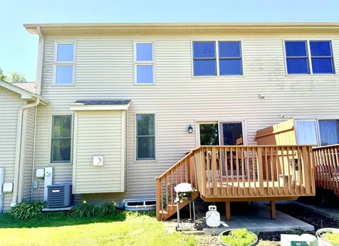 1354 Ridge Drive Sycamore IL 60178