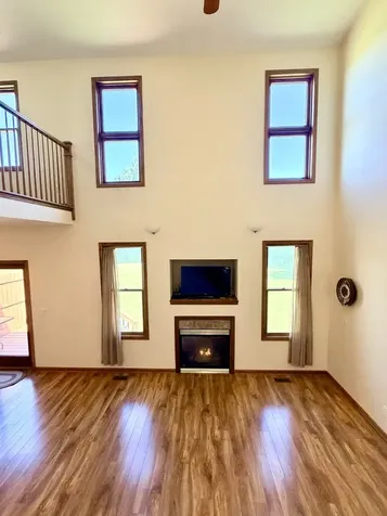 1354 Ridge Drive Sycamore IL 60178
