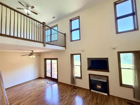 1354 Ridge Drive Sycamore IL 60178