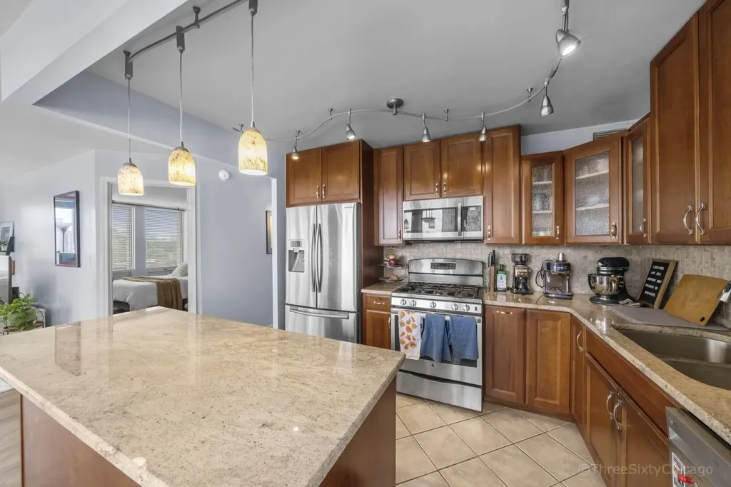 444 West Fullerton Parkway Chicago IL 60614