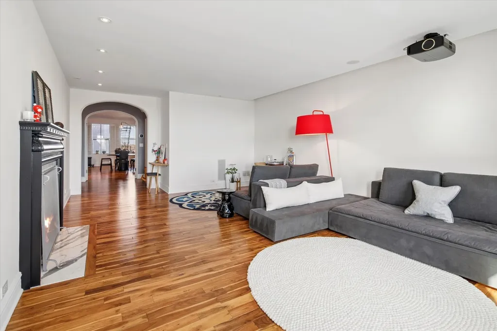 3500 North Lake Shore Drive Chicago IL 60657