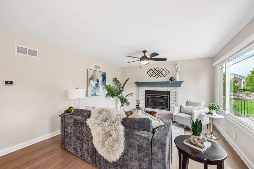 2214 Keim Drive Aurora IL 60503