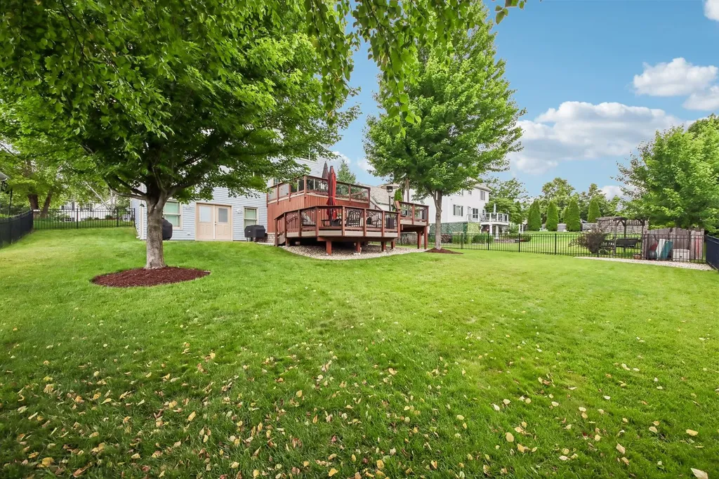 2214 Keim Drive Aurora IL 60503