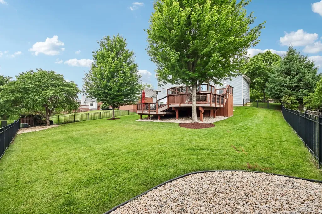 2214 Keim Drive Aurora IL 60503