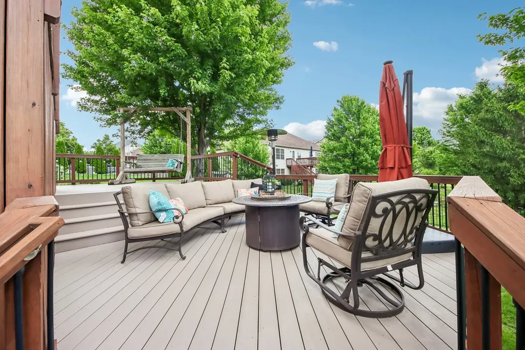 2214 Keim Drive Aurora IL 60503