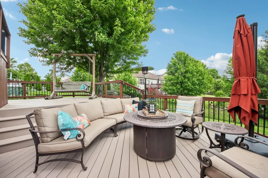 2214 Keim Drive Aurora IL 60503