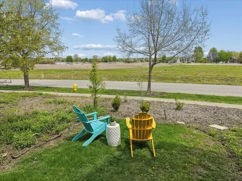 860 Blazing Star Road Grayslake IL 60030