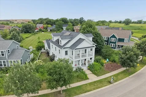 860 Blazing Star Road Grayslake IL 60030