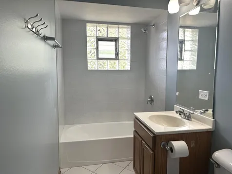 4903 North Harlem Avenue Chicago IL 60656