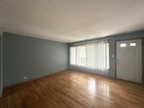 4903 North Harlem Avenue Chicago IL 60656