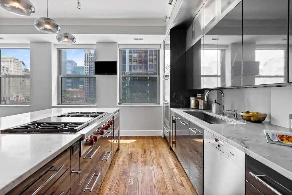 165 North Canal Street Chicago IL 60606