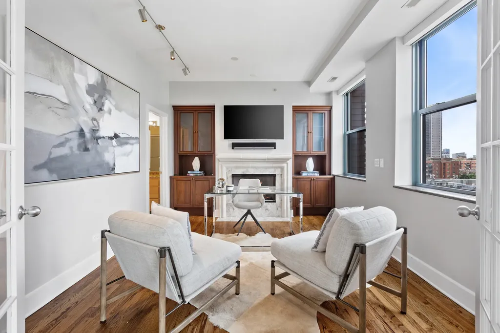 165 North Canal Street Chicago IL 60606