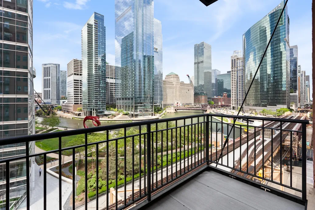 165 North Canal Street Chicago IL 60606