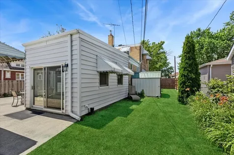 1483 Orchard Street Des Plaines IL 60018