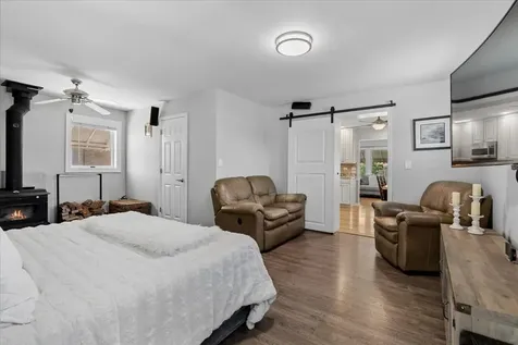 1483 Orchard Street Des Plaines IL 60018