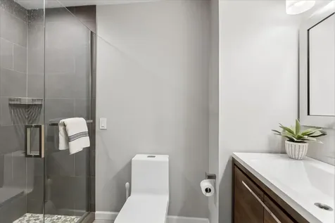 1483 Orchard Street Des Plaines IL 60018