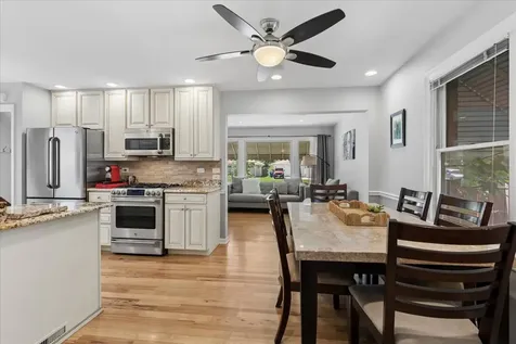 1483 Orchard Street Des Plaines IL 60018