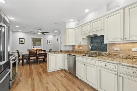 1483 Orchard Street Des Plaines IL 60018