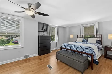 1483 Orchard Street Des Plaines IL 60018