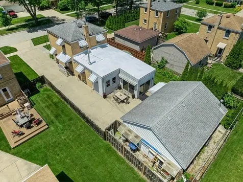 1483 Orchard Street Des Plaines IL 60018
