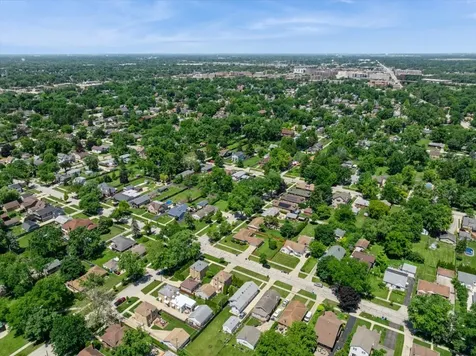 1483 Orchard Street Des Plaines IL 60018