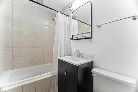 2429 Crystal Lane Arlington Heights IL 60004