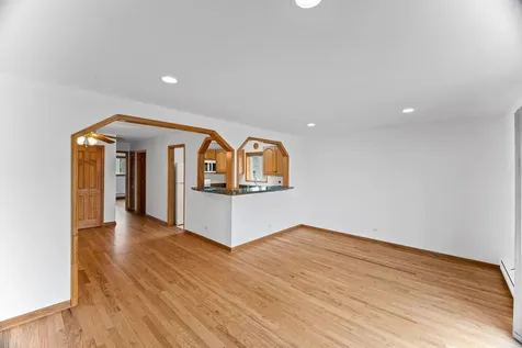 2429 Crystal Lane Arlington Heights IL 60004