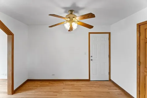 2429 Crystal Lane Arlington Heights IL 60004