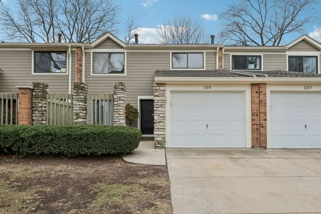 105 West Dover Drive Mount Prospect IL 60056