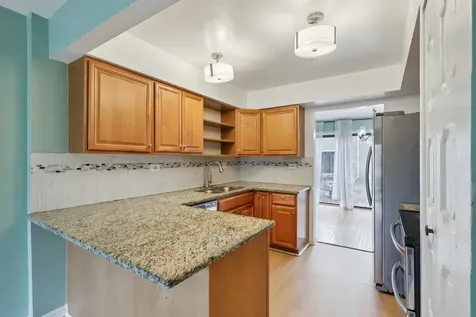 105 West Dover Drive Mount Prospect IL 60056
