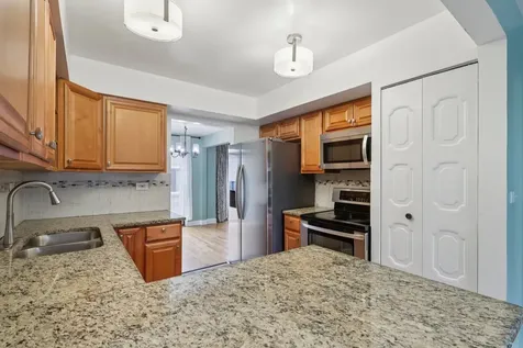 105 West Dover Drive Mount Prospect IL 60056