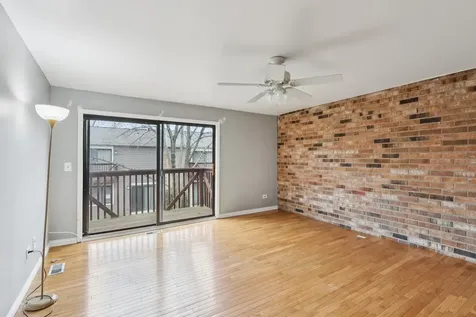 105 West Dover Drive Mount Prospect IL 60056