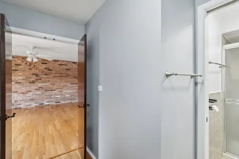 105 West Dover Drive Mount Prospect IL 60056