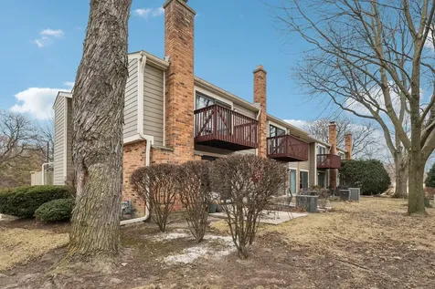 105 West Dover Drive Mount Prospect IL 60056