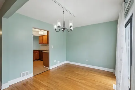 105 West Dover Drive Mount Prospect IL 60056