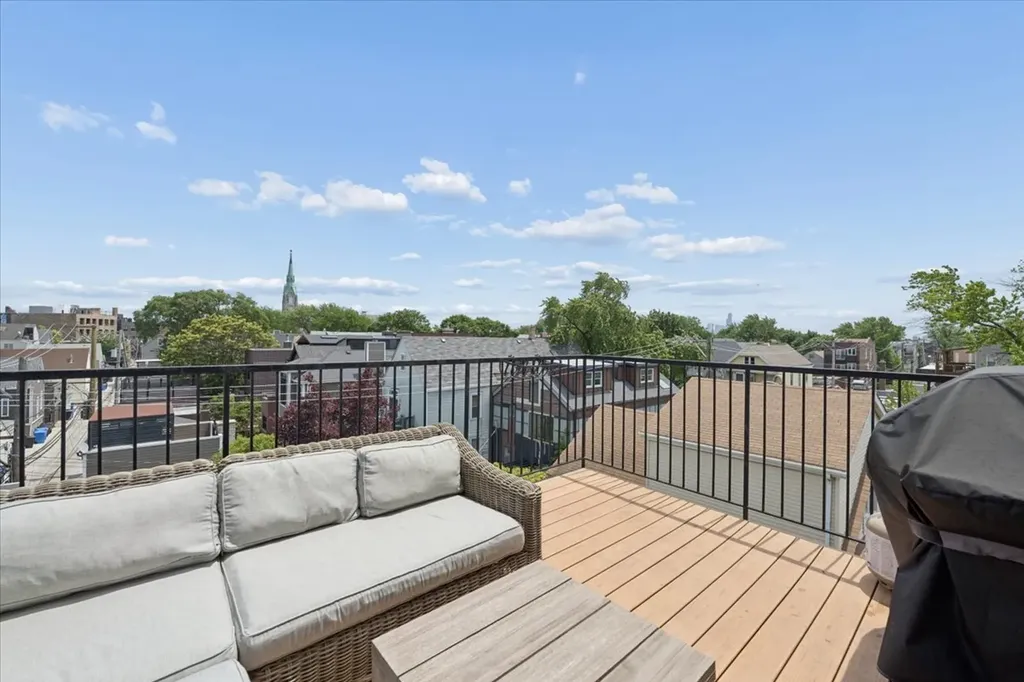 3011 North Ashland Avenue Chicago IL 60657