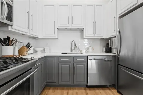 3011 North Ashland Avenue Chicago IL 60657