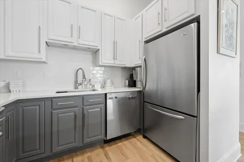 3011 North Ashland Avenue Chicago IL 60657