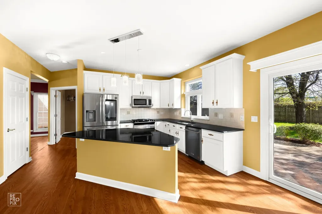 2820 Fairhauser Court Naperville IL 60564