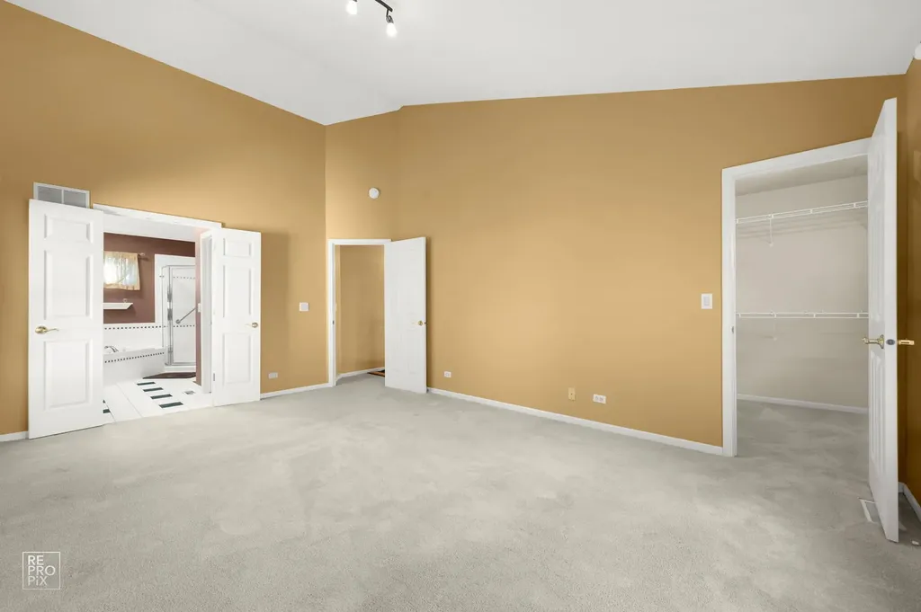 2820 Fairhauser Court Naperville IL 60564