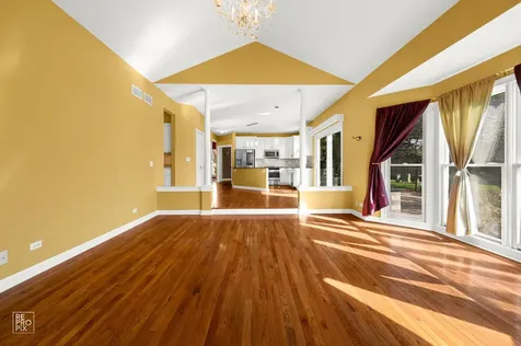 2820 Fairhauser Court Naperville IL 60564