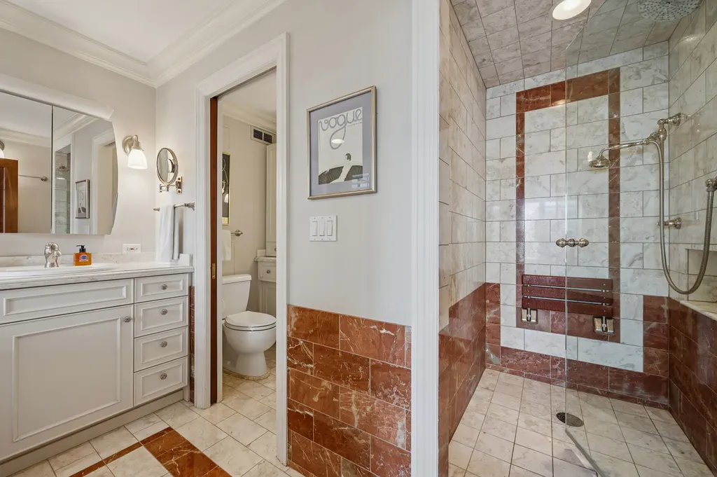 1313 North Ritchie Court Chicago IL 60610