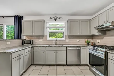 269 Concord Square Gurnee IL 60031