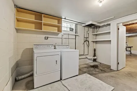 2627 9TH Street Moline IL 61265