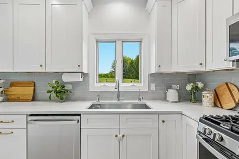 5N619 Farrier Point Lane St. Charles IL 60175