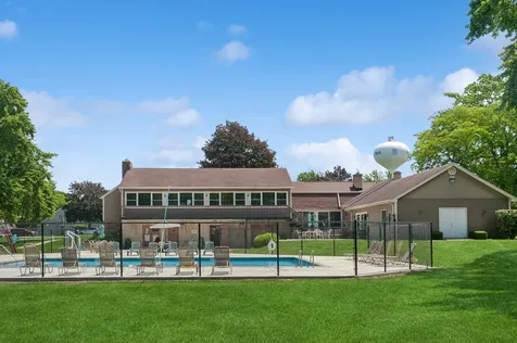 7635 Manchester Manor Hanover Park IL 60133