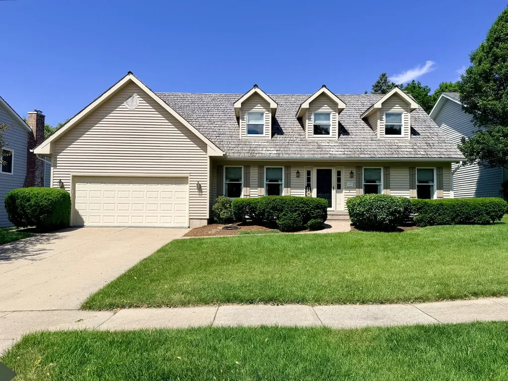1137 Loyola Drive Libertyville IL 60048